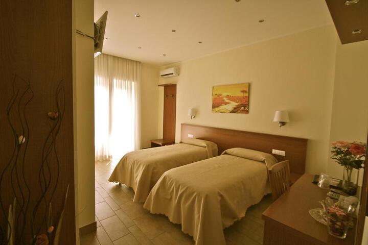 Photo 29