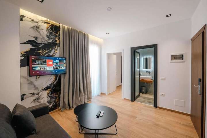 Room 43 of 140