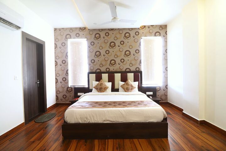 Room 18 of 39