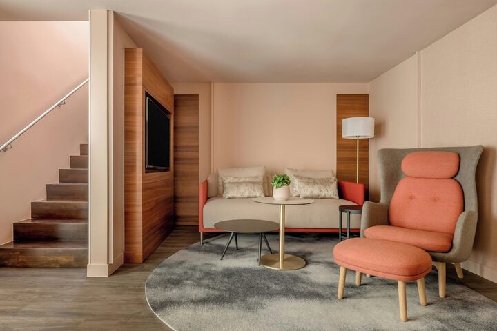 Room 40 of 115