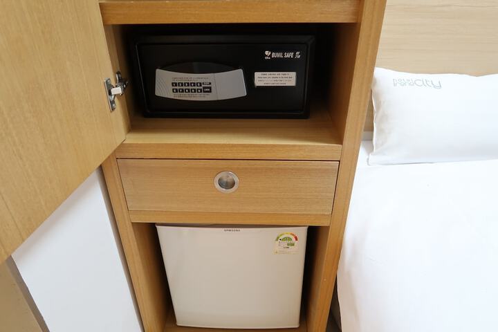 Room 10 of 44