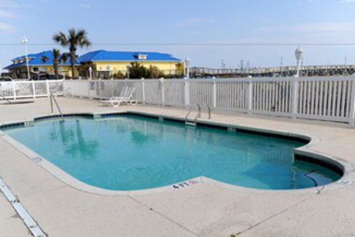 Pool 33 of 34