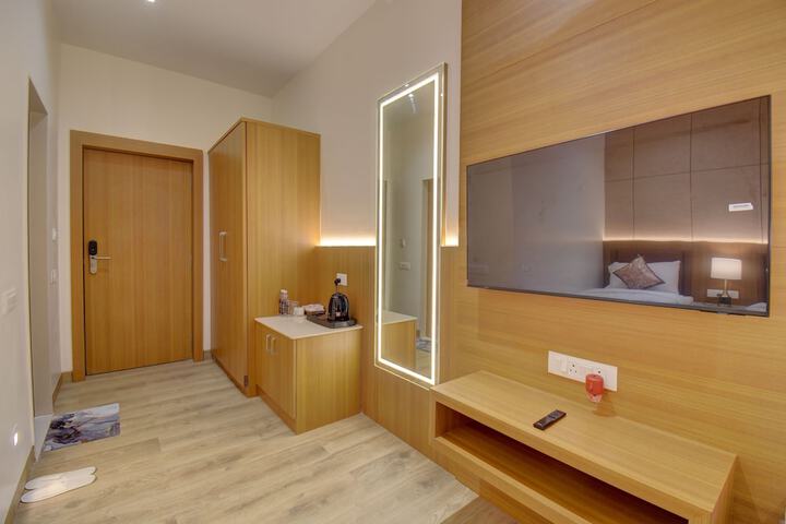 Room 21 of 49