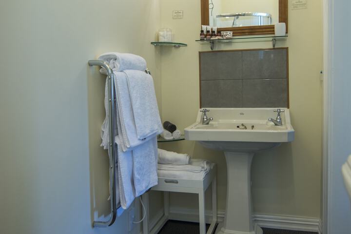 Clean Restrooms