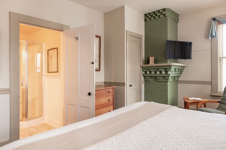 Room 22 of 45