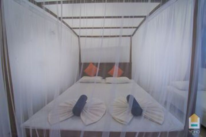 Room 21 of 25