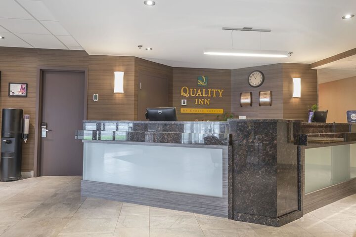 Entrance & Lobby