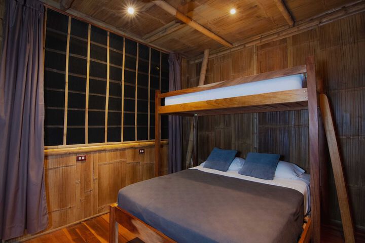 Room 4 of 14