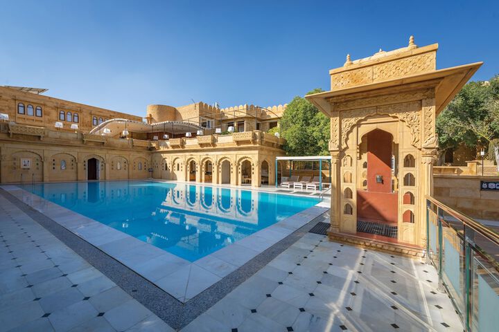 Pools & Facilities