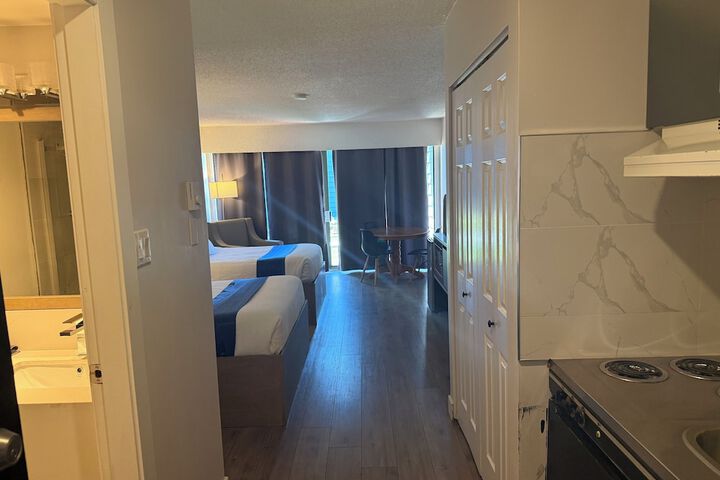 Room 14 of 71