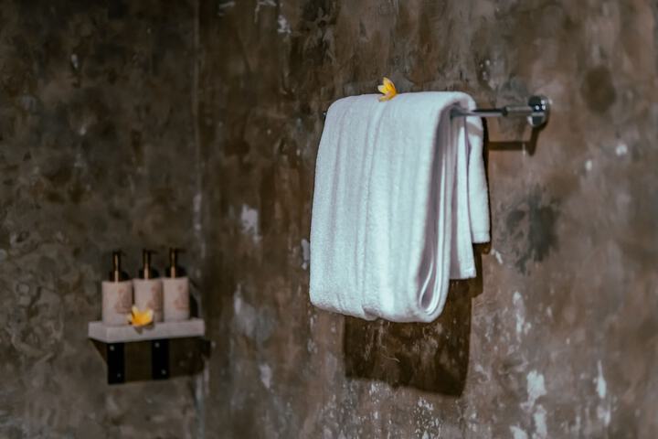 Room 19 of 28