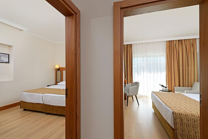 Room 4 of 59