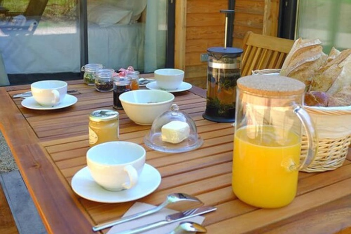 Breakfast/Coffee Service 18 of 37