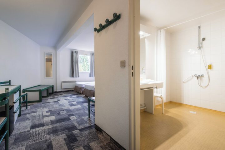 Room 36 of 72