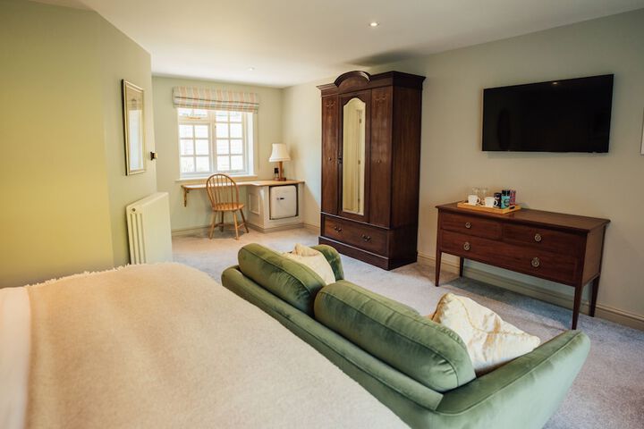 Room 5 of 26