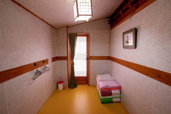 Room 14 of 59