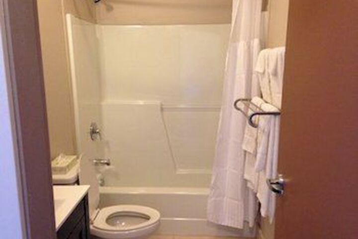 Room 2 of 7