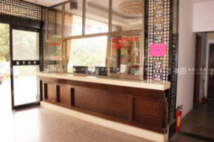 Chunlong Hotel