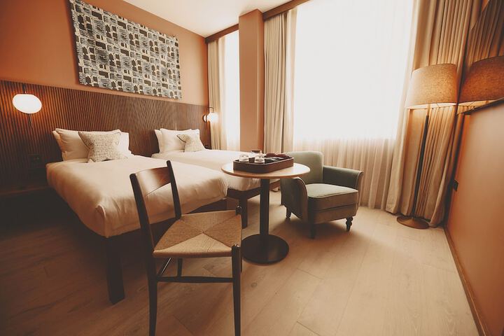 Room 13 of 63
