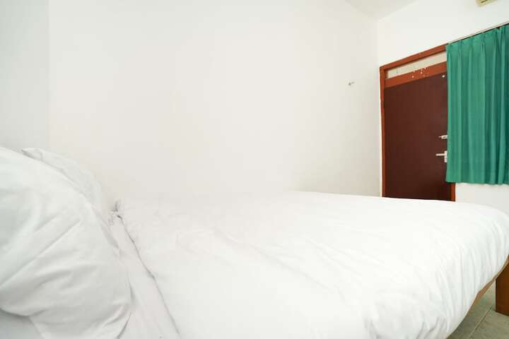 Room 8 of 45