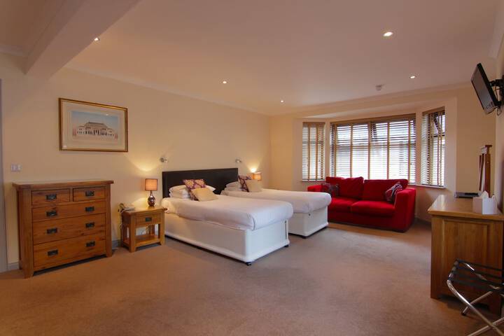 Room 13 of 62