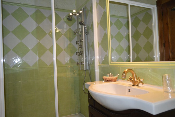 Bath Interior