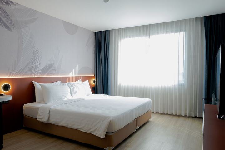 Room 4 of 47