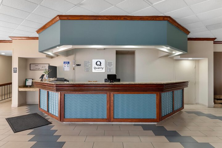 Entrance & Lobby