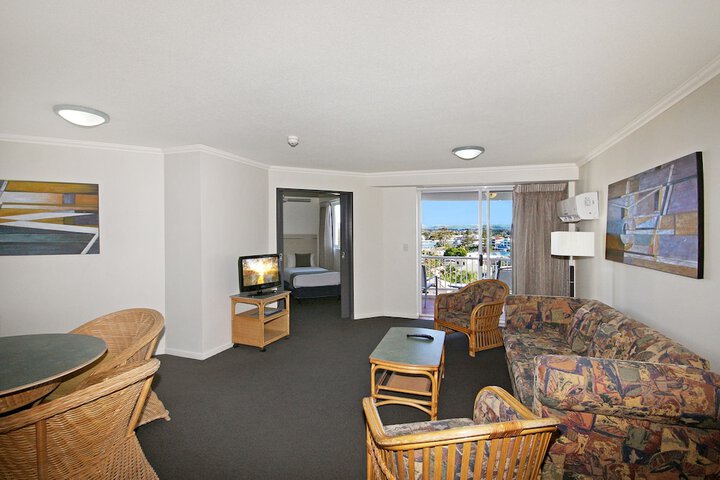 Room 7 of 127