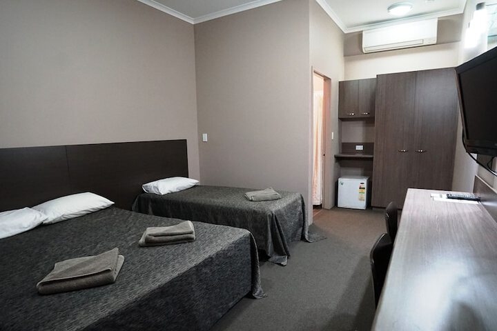 Room 6 of 20