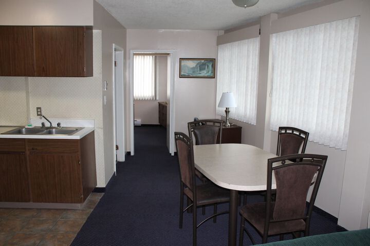 Room 10 of 34