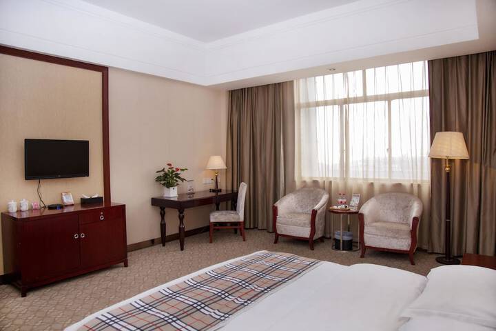 Room 7 of 19