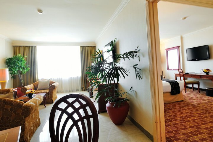 In-room business center