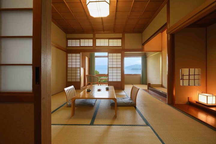 Room 8 of 31