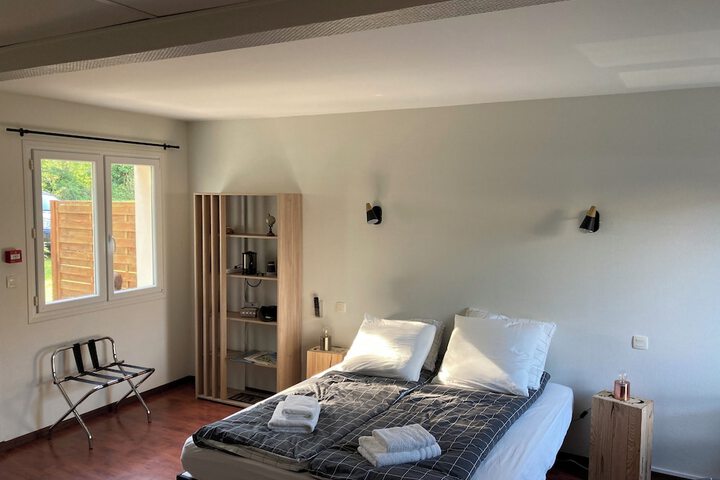 Room 12 of 64