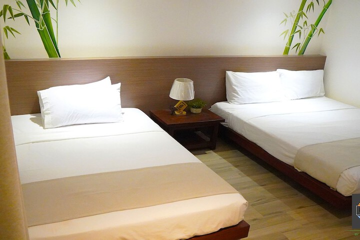 Room 10 of 56