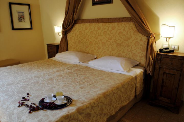 Room 5 of 45