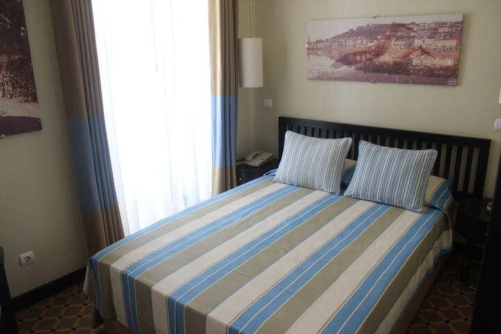 Room 9 of 129