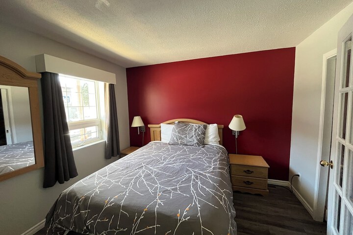 Room 34 of 118