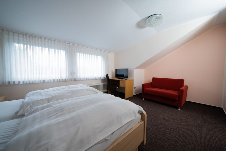 Room 3 of 11
