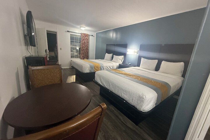 Double Room 2 Queen Beds (6 of 9)
