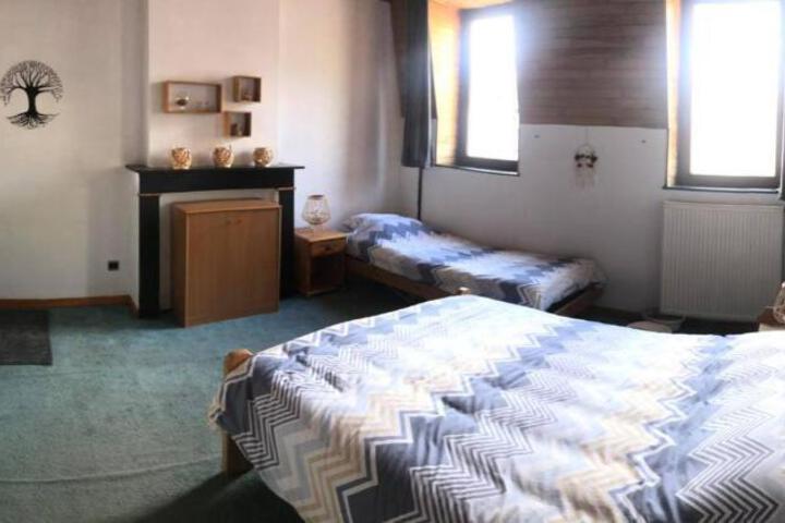 Room 5 of 5
