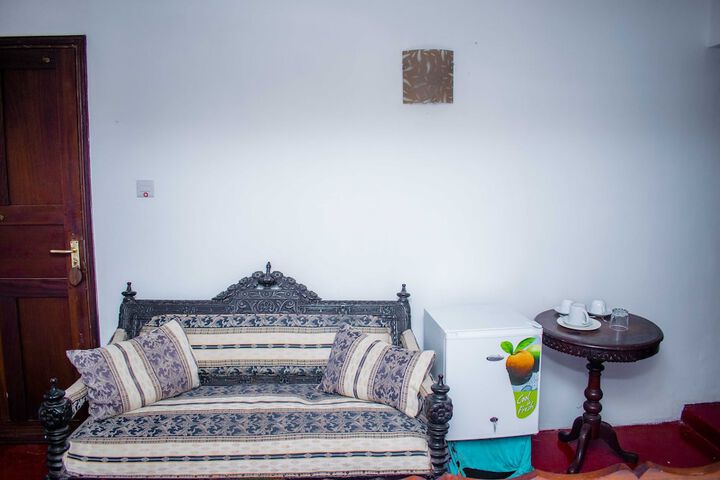 Room 46 of 89