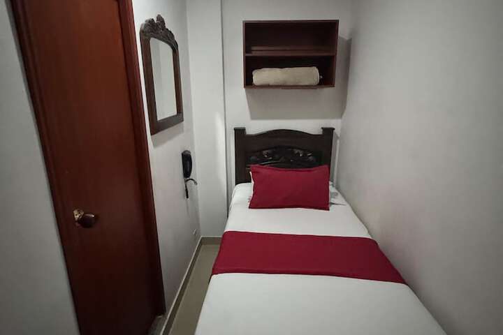 Room 18 of 49