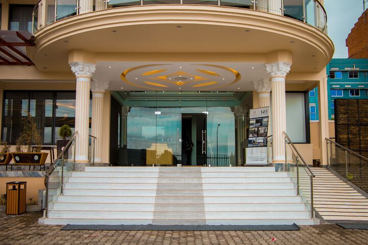 Hotel 50 of 58