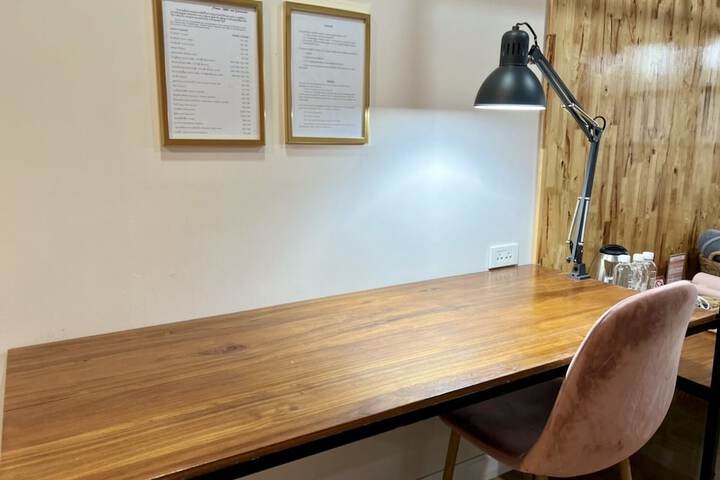 Room 30 of 81