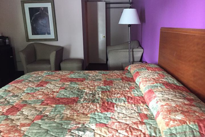 Room 7 of 34