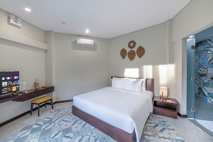 Room 4 of 78