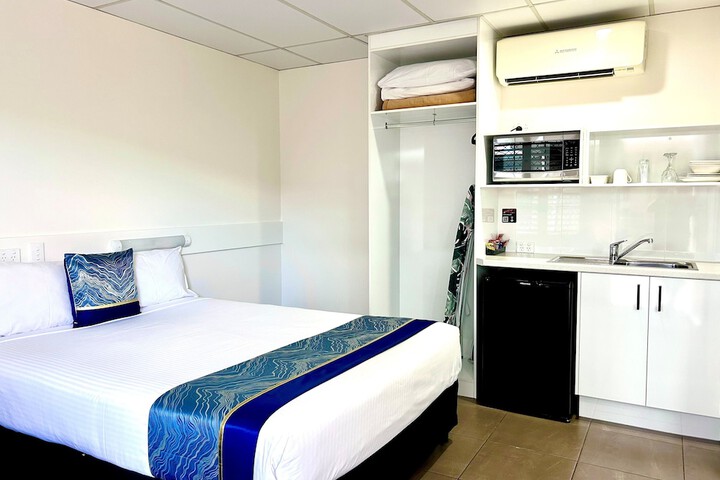 Room 8 of 26