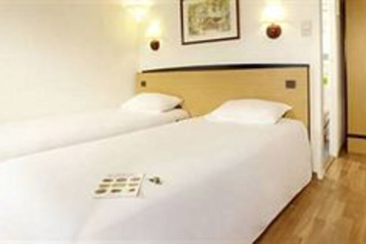 Room 6 of 21